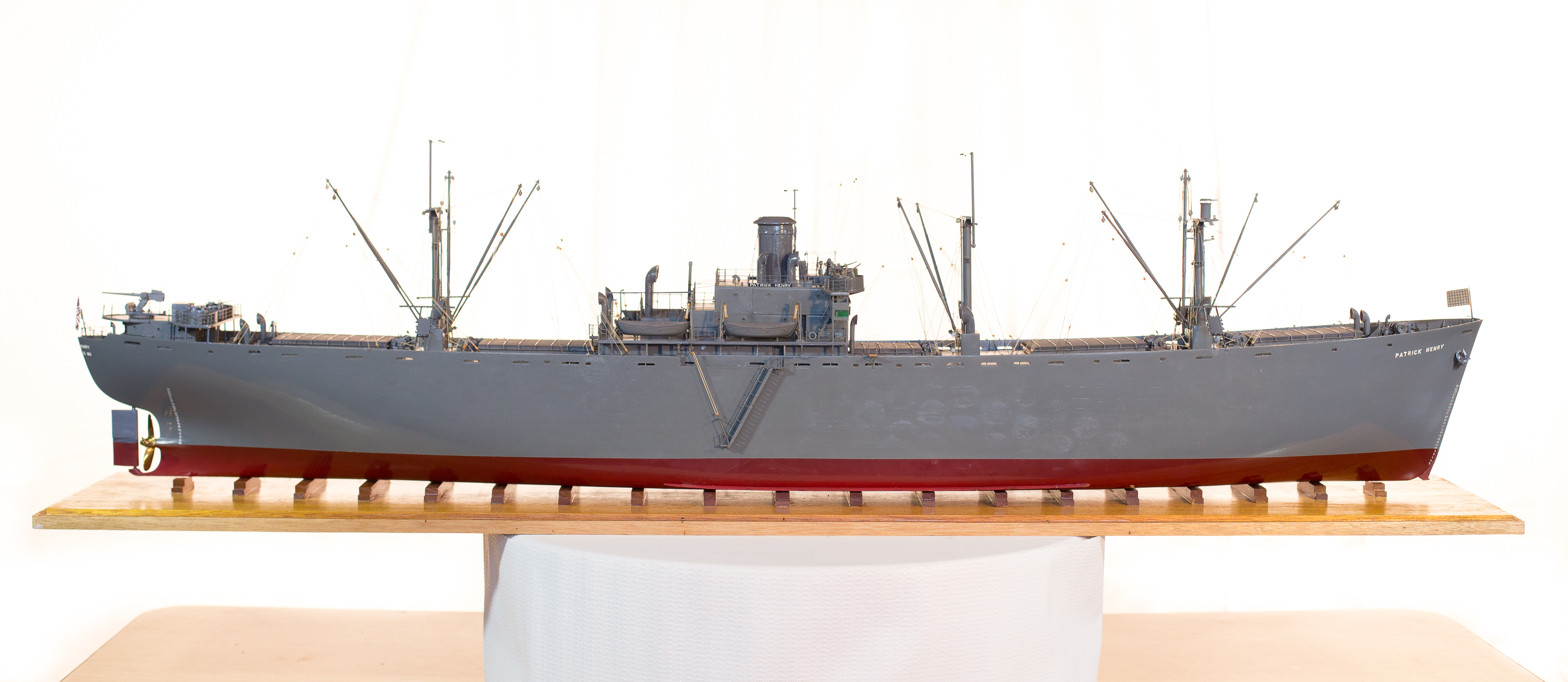 ソフビ　LIBERTY SHIP 1st COLOR Amazon.com: Pit Road ML21 1/700 Skywave Series US Navy Cargo